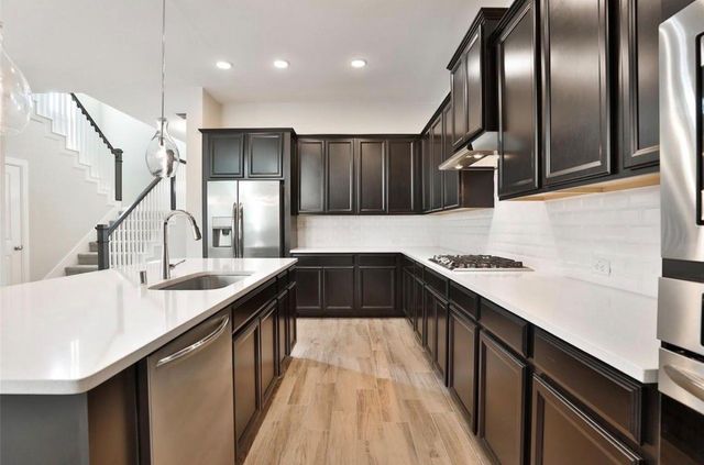 2206 Bridgeport Path Drive, Missouri City, TX 77459