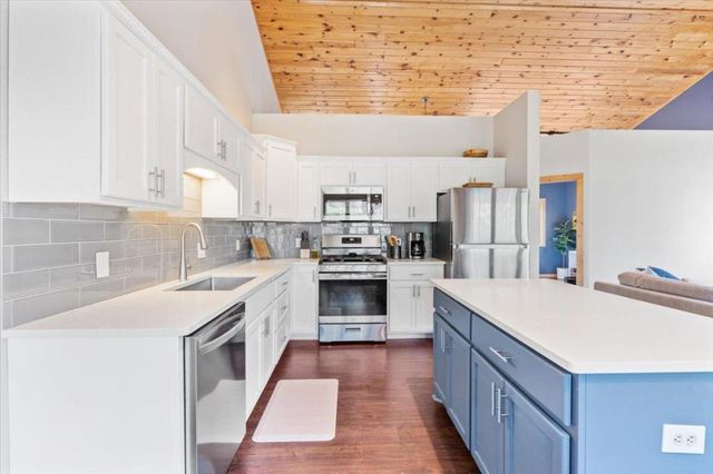 11423 Fawn Lake Road, Breezy Point, MN 56472