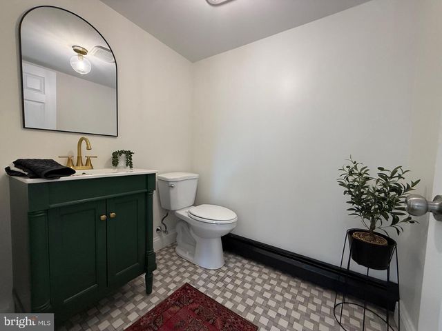 431 CEDAR ST, Lansdale, PA 19446