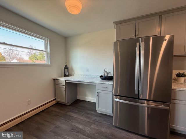 431 CEDAR ST, Lansdale, PA 19446