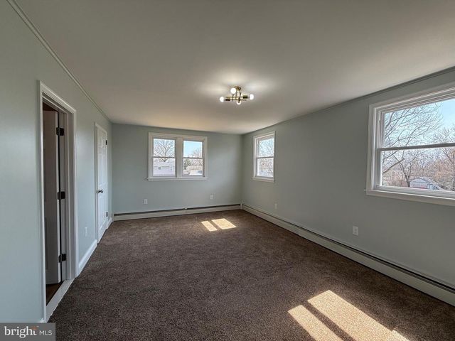 431 CEDAR ST, Lansdale, PA 19446