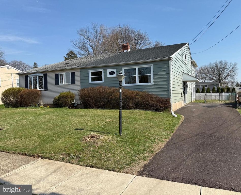 431 CEDAR ST, Lansdale, PA 19446