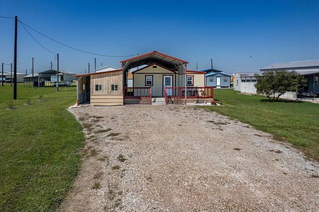 68 Piranha, Palacios, TX 77465