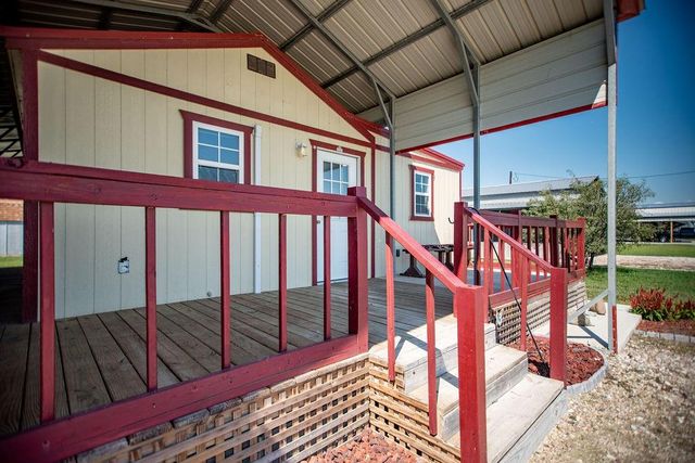 68 Piranha, Palacios, TX 77465