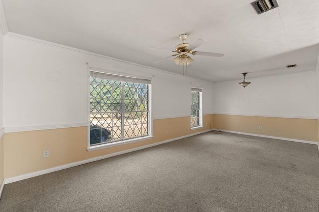 180 Ralston Rd., Hattiesburg, MS 39401