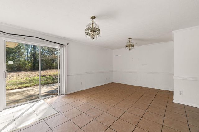 180 Ralston Rd., Hattiesburg, MS 39401