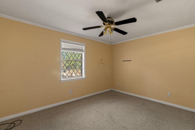 180 Ralston Rd., Hattiesburg, MS 39401