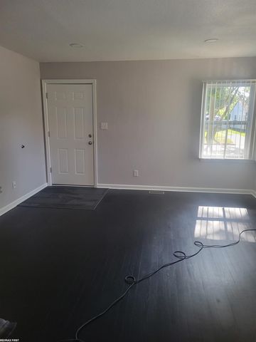 21441 Atlantic Av Avenue, Warren, MI 48091