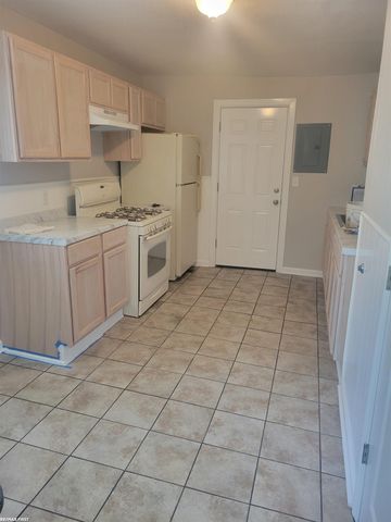 21441 Atlantic Av Avenue, Warren, MI 48091