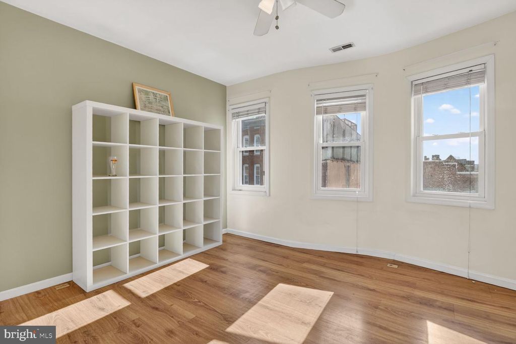 Image 13 of property listing at 1305 LIGHT ST, Baltimore, MD 21230