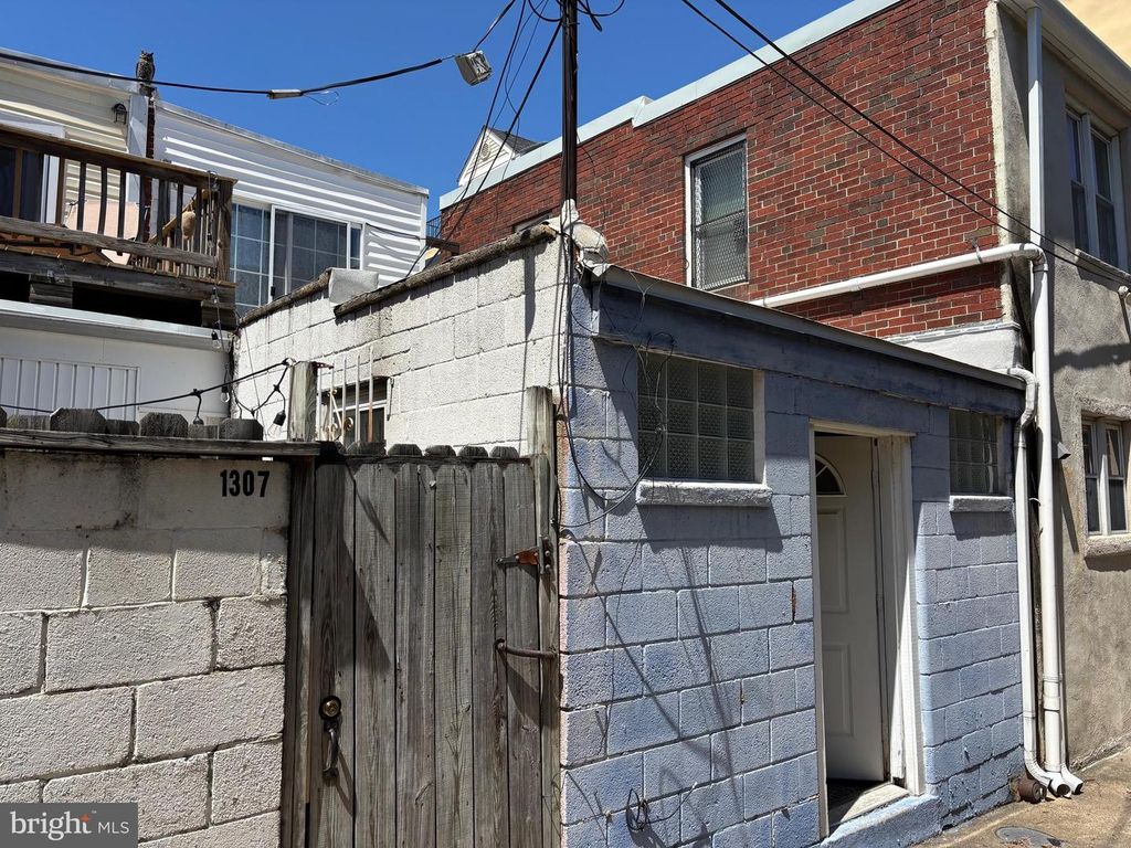 Image 22 of property listing at 1305 LIGHT ST, Baltimore, MD 21230