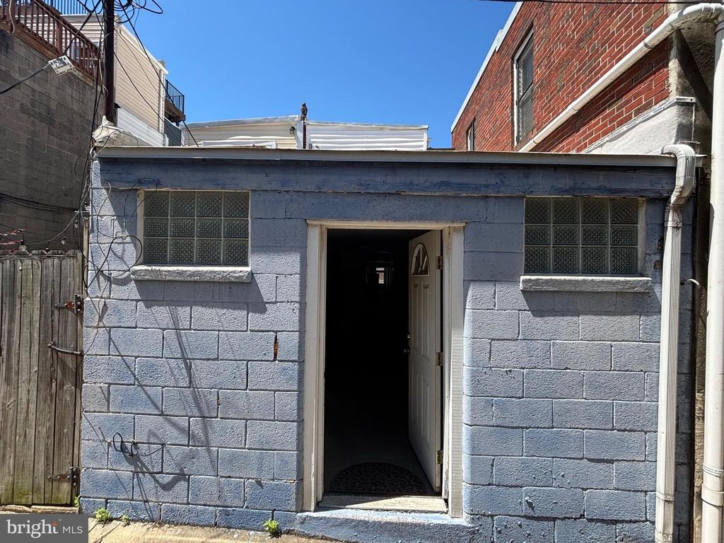 Image 23 of property listing at 1305 LIGHT ST, Baltimore, MD 21230