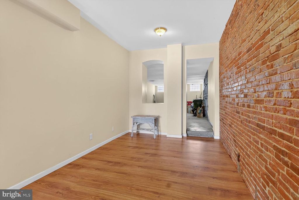 Image 5 of property listing at 1305 LIGHT ST, Baltimore, MD 21230