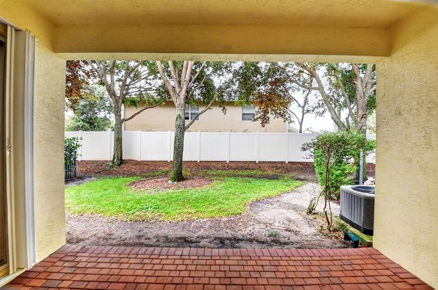 7662 Spatterdock Drive, Boynton Beach, FL 33437
