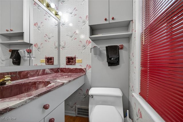 3537 Shannon Road, Cleveland Heights, OH 44118