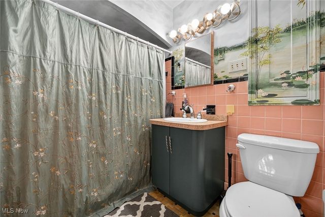 3537 Shannon Road, Cleveland Heights, OH 44118