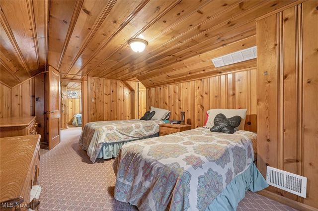 3537 Shannon Road, Cleveland Heights, OH 44118