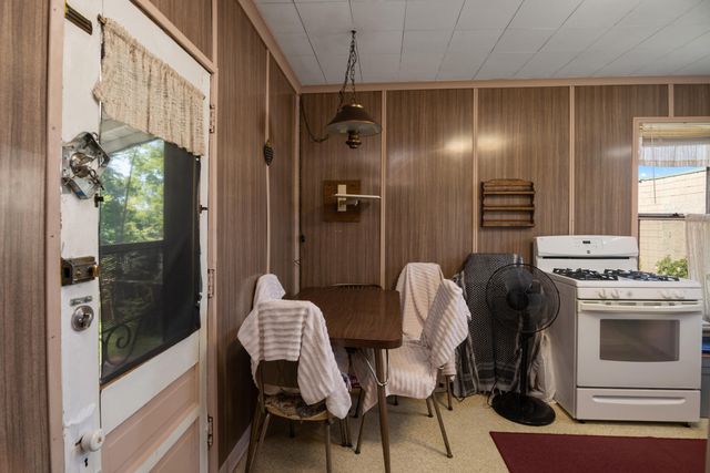 3011 Riverview Drive, Kalamazoo City, MI 49004