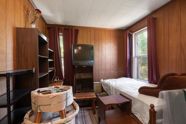 3011 Riverview Drive, Kalamazoo City, MI 49004