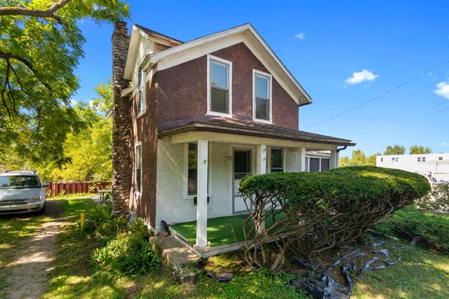 3011 Riverview Drive, Kalamazoo City, MI 49004