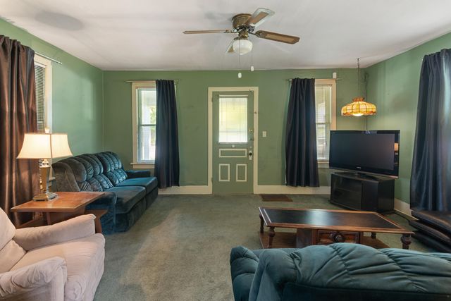 3011 Riverview Drive, Kalamazoo City, MI 49004