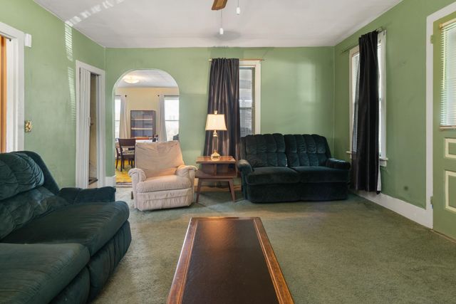 3011 Riverview Drive, Kalamazoo City, MI 49004