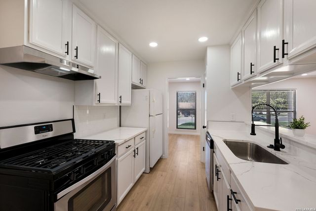 10911 Putman Farm, San Antonio, TX 78230