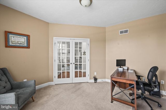 224 FRIENDLY DR, Hanover, PA 17331