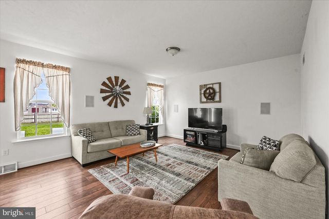 224 FRIENDLY DR, Hanover, PA 17331
