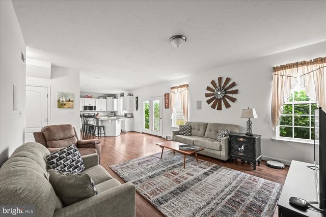 224 FRIENDLY DR, Hanover, PA 17331