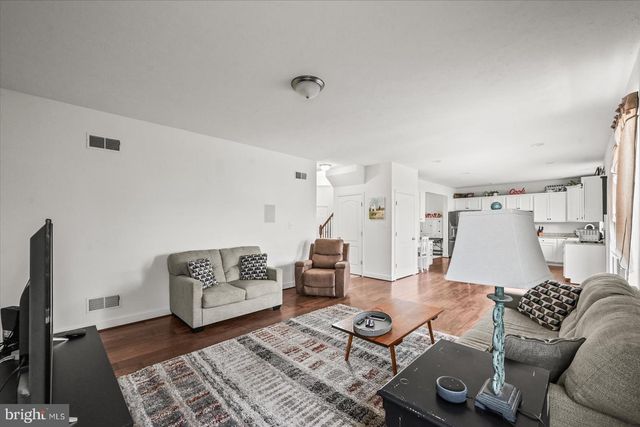 224 FRIENDLY DR, Hanover, PA 17331
