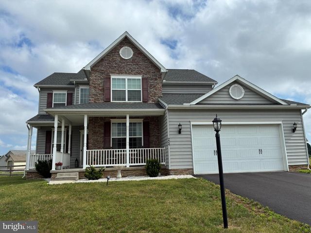 224 FRIENDLY DR, Hanover, PA 17331