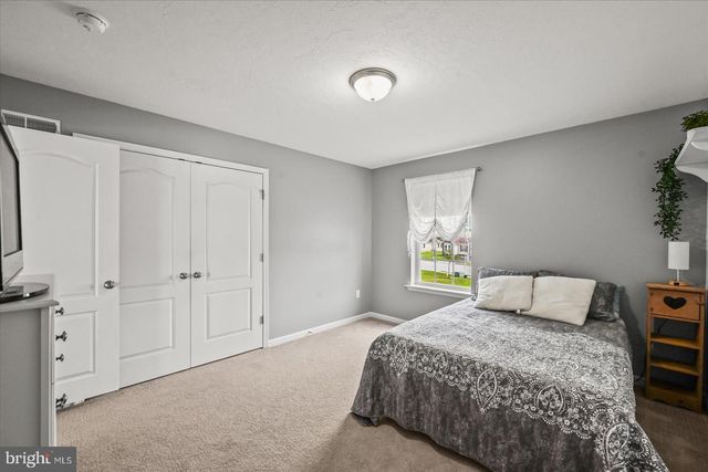 224 FRIENDLY DR, Hanover, PA 17331
