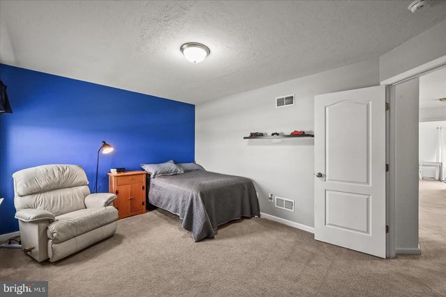 224 FRIENDLY DR, Hanover, PA 17331