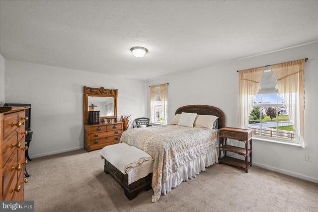 224 FRIENDLY DR, Hanover, PA 17331