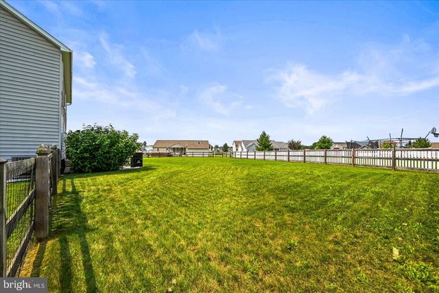 224 FRIENDLY DR, Hanover, PA 17331
