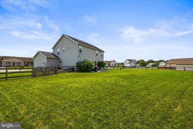 224 FRIENDLY DR, Hanover, PA 17331