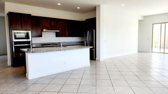 5603 N 194TH Avenue, Litchfield Park, AZ 85340