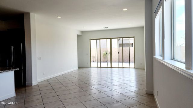 5603 N 194TH Avenue, Litchfield Park, AZ 85340