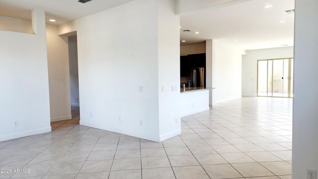 5603 N 194TH Avenue, Litchfield Park, AZ 85340