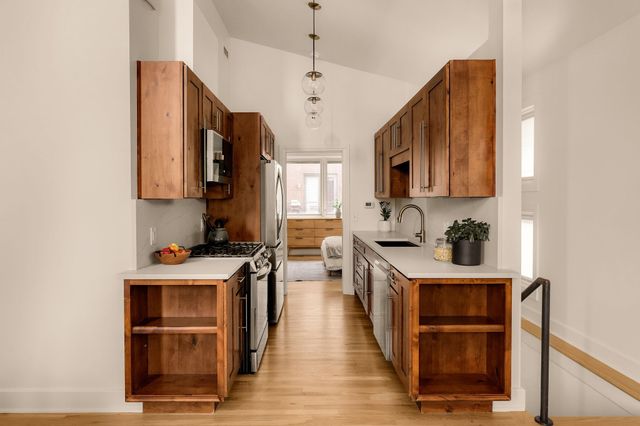 318 Van Buren St, Nashville, TN 37208