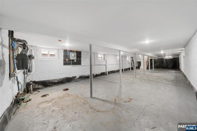 303 Ellis Avenue, Irvington, NJ 07111
