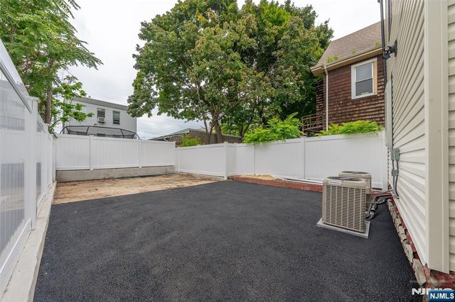 303 Ellis Avenue, Irvington, NJ 07111