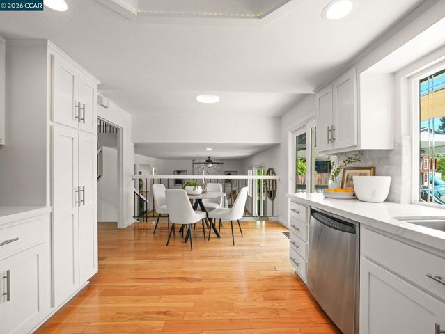 32 Atchinson Stage Court, Clayton, CA 94517