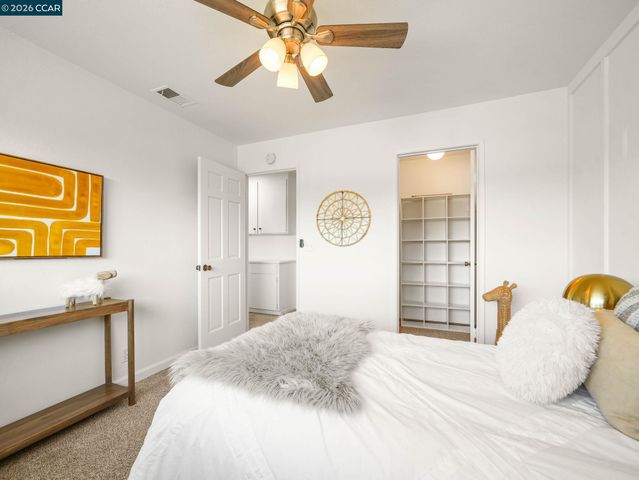 32 Atchinson Stage Court, Clayton, CA 94517