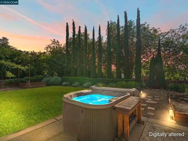 32 Atchinson Stage Court, Clayton, CA 94517