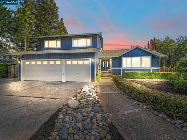 32 Atchinson Stage Court, Clayton, CA 94517