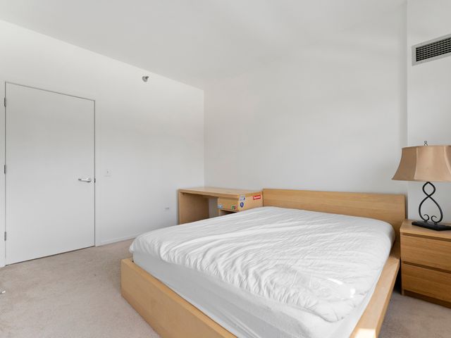 330 N Jefferson Street 1704, Chicago, IL 60661