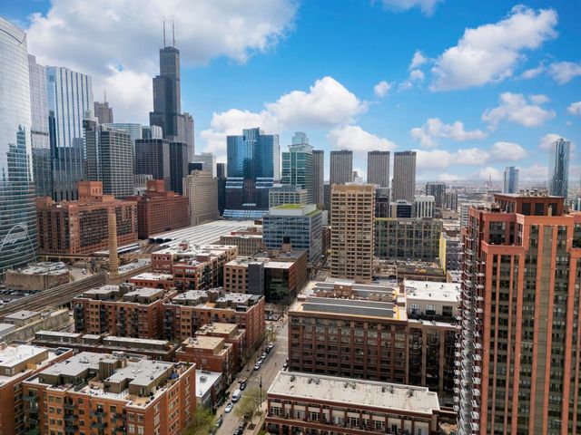 330 N Jefferson Street 1704, Chicago, IL 60661