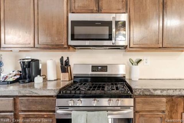 1914 Edison Street, Detroit, MI 48206